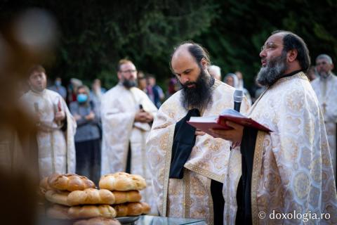 Priveghere în cinstea Sfântului Cuvios Ioan Iacob de la Neamț – 4 august 2020 / Foto: Bogdan Bulgariu