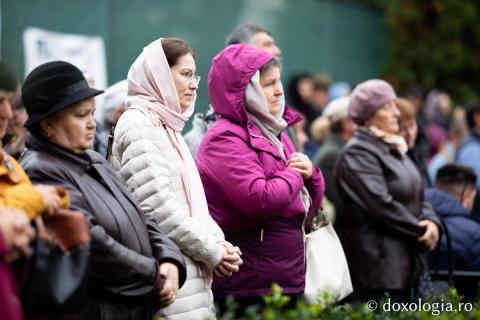 Glas de rugăciune și mărturisire, la Hramul Sfintei Cuvioase Parascheva – 2022 / Foto: Oana Nechifor
