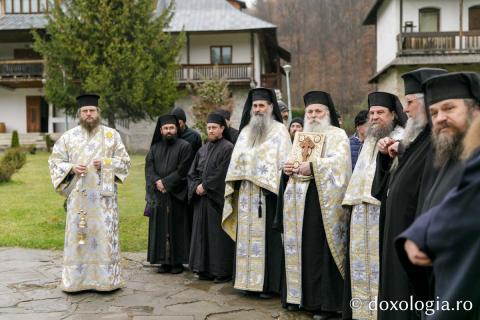 Vizita părintelui Efrem Vatopedinul la Mănăstirile Sihăstria și Secu / Foto: pr. Silviu Cluci