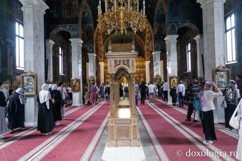 Priveghere la praznicul Schimbării la Față, la Mănăstirea Sihăstria / Foto: pr. Silviu Cluci