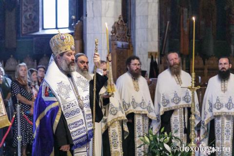 Priveghere la praznicul Schimbării la Față, la Mănăstirea Sihăstria / Foto: pr. Silviu Cluci