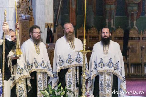 Priveghere la praznicul Schimbării la Față, la Mănăstirea Sihăstria / Foto: pr. Silviu Cluci