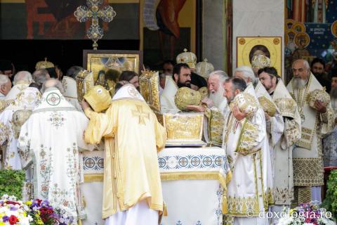 Proclamarea locală a canonizării Sfinților Cuvioși Paisie și Cleopa de la Sihăstria / Foto: Oana Nechifor