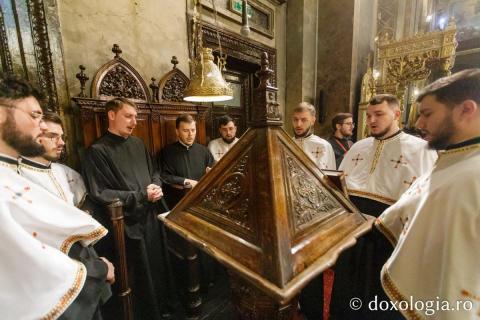Trei ierarhi au slujit în a treia zi de Hram / Foto: pr. Silviu Cluci