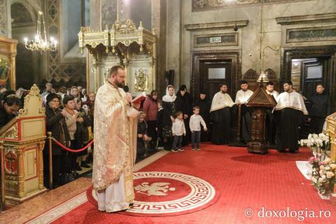 Trei ierarhi au slujit în a treia zi de Hram / Foto: pr. Silviu Cluci