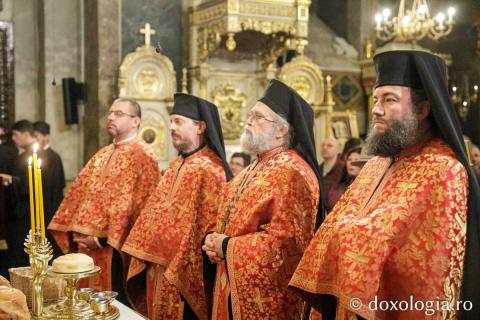 Priveghere în cinstea Sfântului Gheorghe la Catedrala Mitropolitană din Iași / Foto: pr. Silviu Cluci