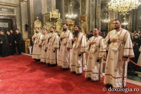 Priveghere în cinstea Sfântului Andrei la Catedrala Mitropolitană din Iași / Foto: pr. Silviu Cluci