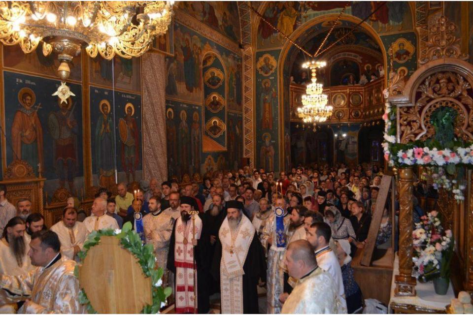 Slujba Vecerniei Mari unită cu Litia/ Fotografii: www.episcopiahusilor.ro