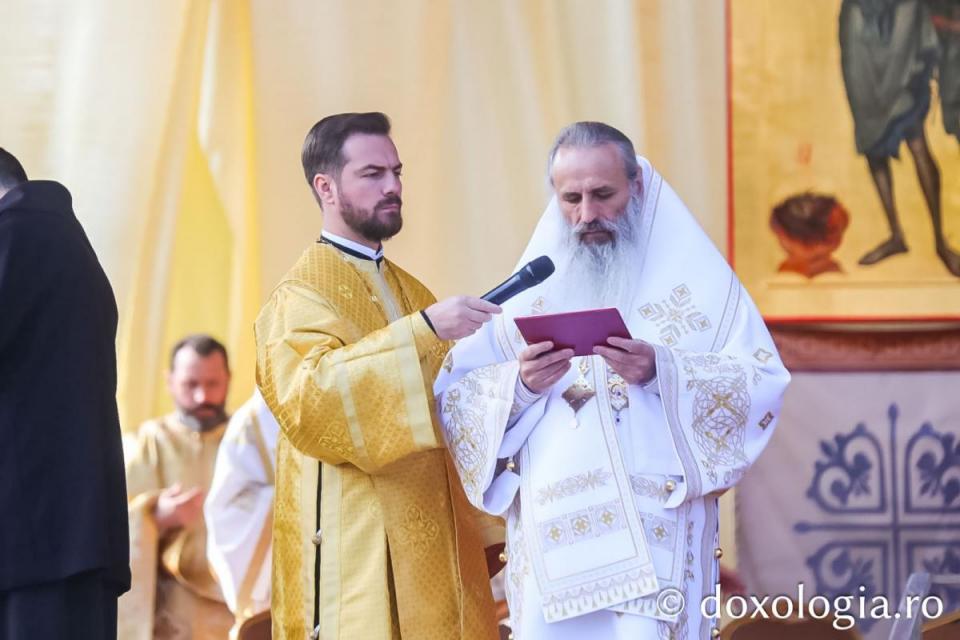 IPS Teofan, Mitropolitul Moldovei și Bucovinei, la Sărbătoarea Sfintei Parascheva 2024 / Foto: Pr. Silviu Cluci