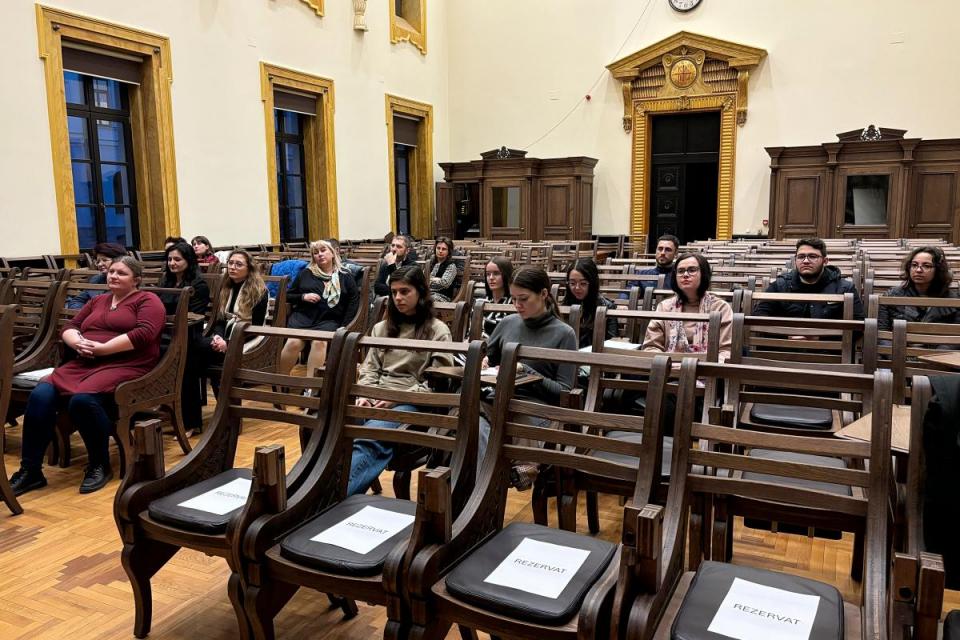 Psaltirea lui Dosoftei, prezentată la Iași: ediția critică N.A. Ursu și ediția facsimil / Foto: Flavius Popa