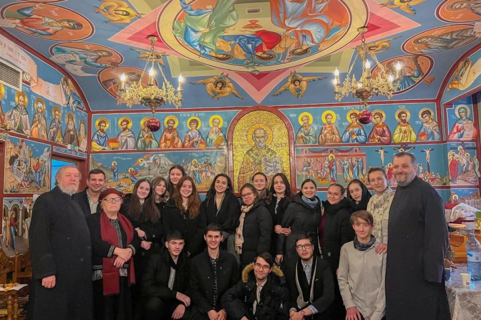 Ziua Sfântului Nicolae pentru voluntarii Asociației „Studenți pentru Viață” Iași