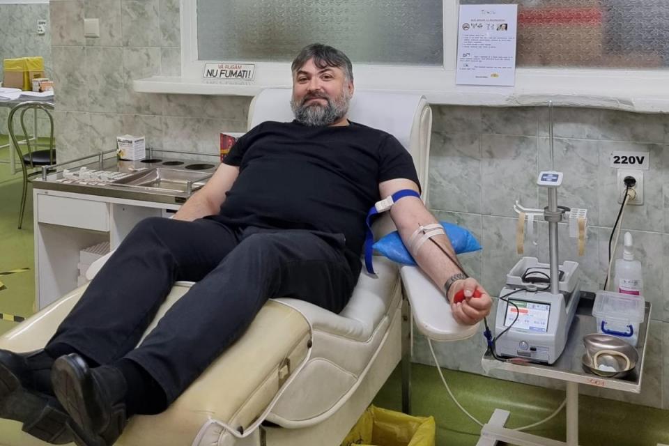 Tinerii din Dorohoi donează sânge pentru aproapele lor
