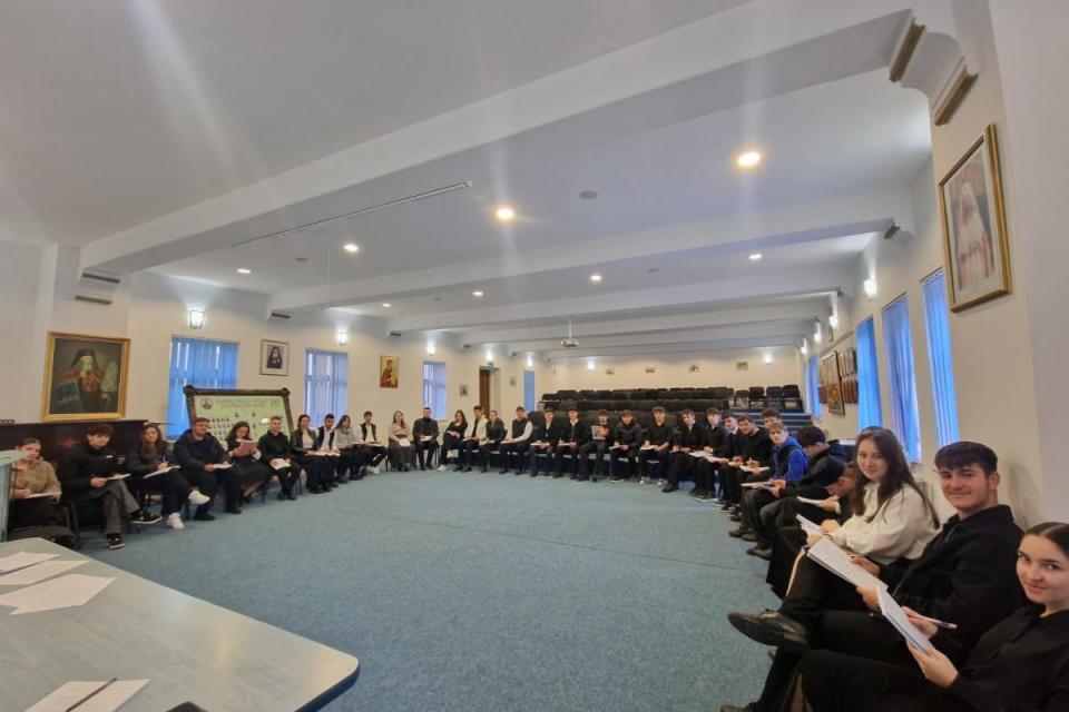 Concursul „Cercetați Scripturile…”, ediția a III-a – o chemare la lumina Cuvântului în Săptămâna Sfintei Scripturi, la Seminarul de la Mănăstirea Neamț