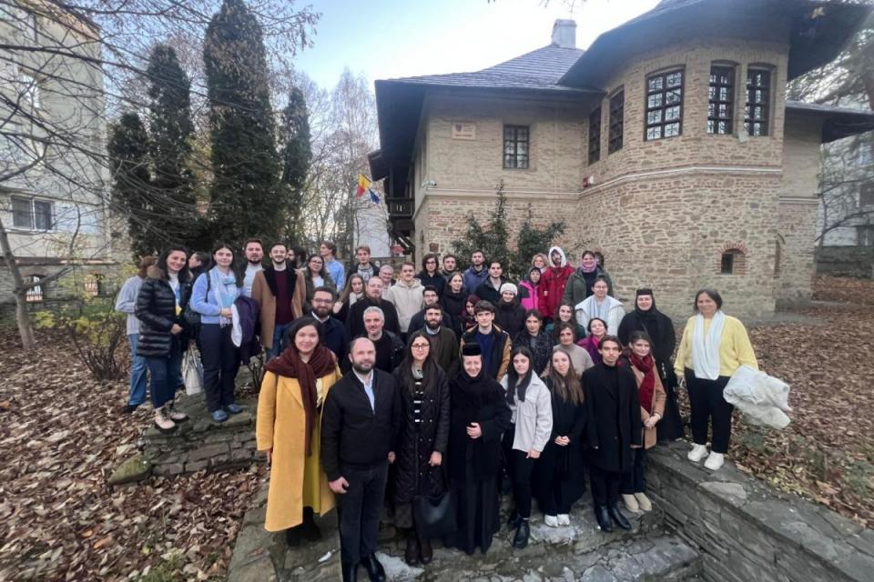 Dialog între teologie și știință la prima ediție a Simpozionului „Mitropolit Pimen Georgescu” de la Iași