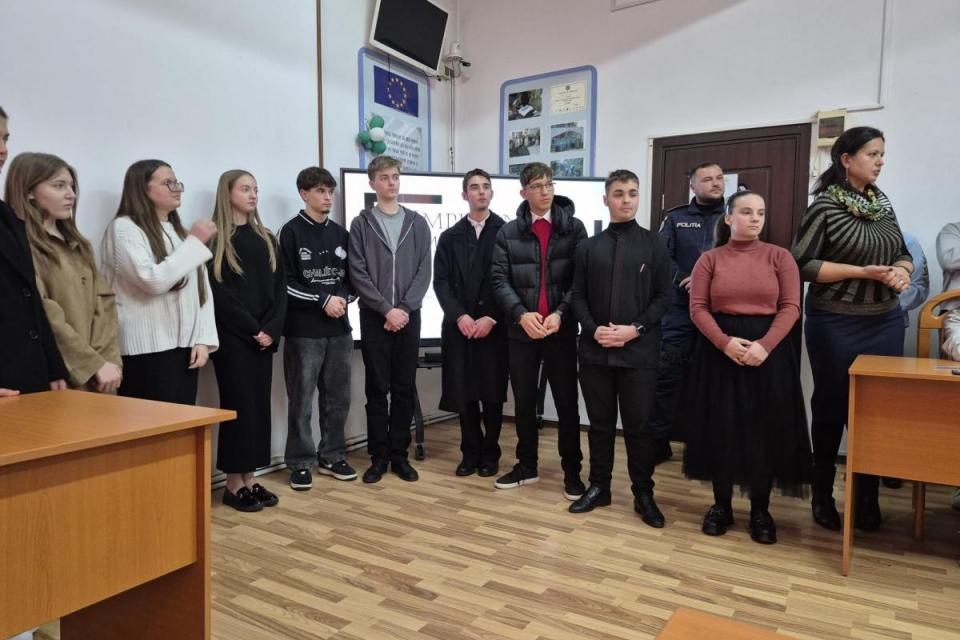 Elevii Seminarului de la Neamț, implicați într-un proiect anti-bullying