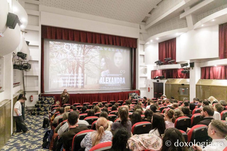 Proiecția filmului „Alexandra”. Regizor: Diana Angelson Busuioc / Foto: pr. Silviu Cluci
