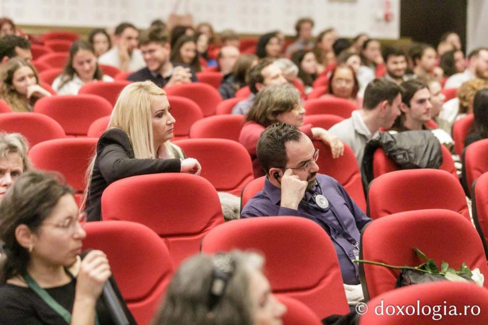 Proiecția filmului „Alexandra”. Regizor: Diana Angelson Busuioc / Foto: pr. Silviu Cluci