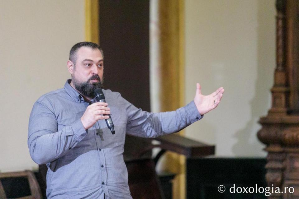 Proiecția filmului „Ter Chono. O poveste mongolă” / Foto: pr. Silviu Cluci