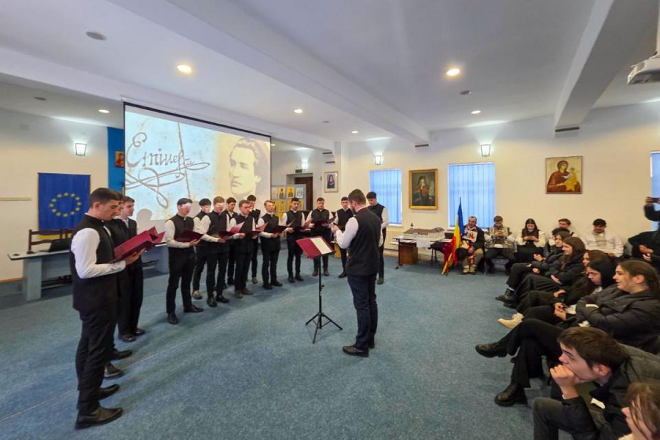 Eminescu, punte între teologie și cultura națională, la Seminarul de la Neamț