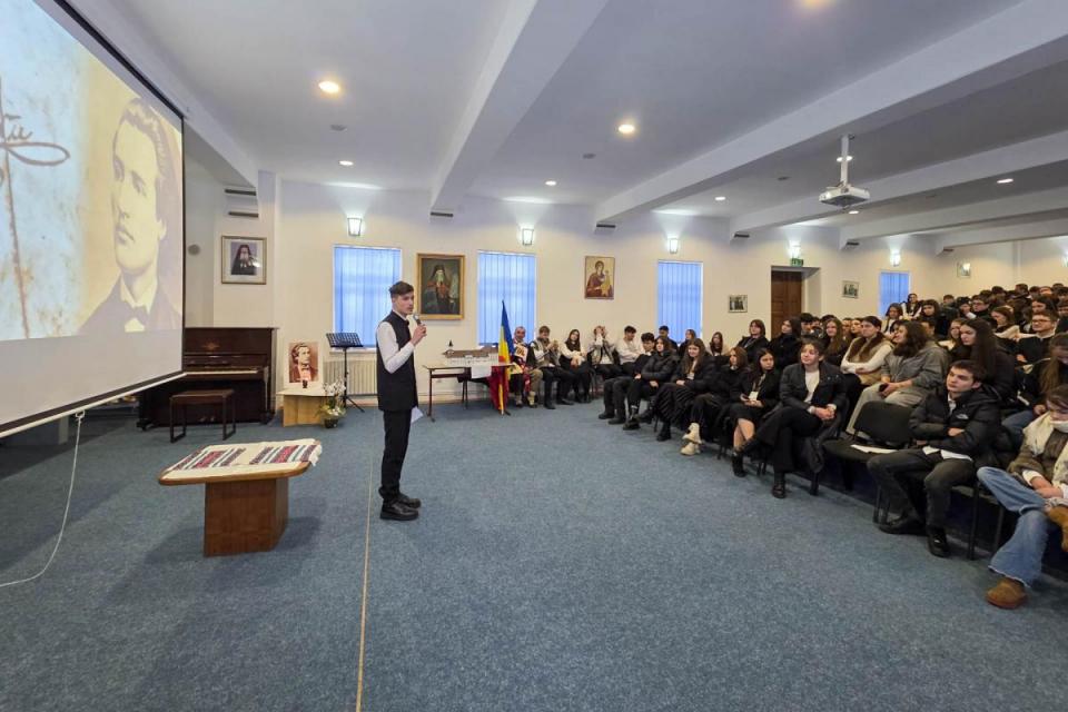 Eminescu, punte între teologie și cultura națională, la Seminarul de la Neamț