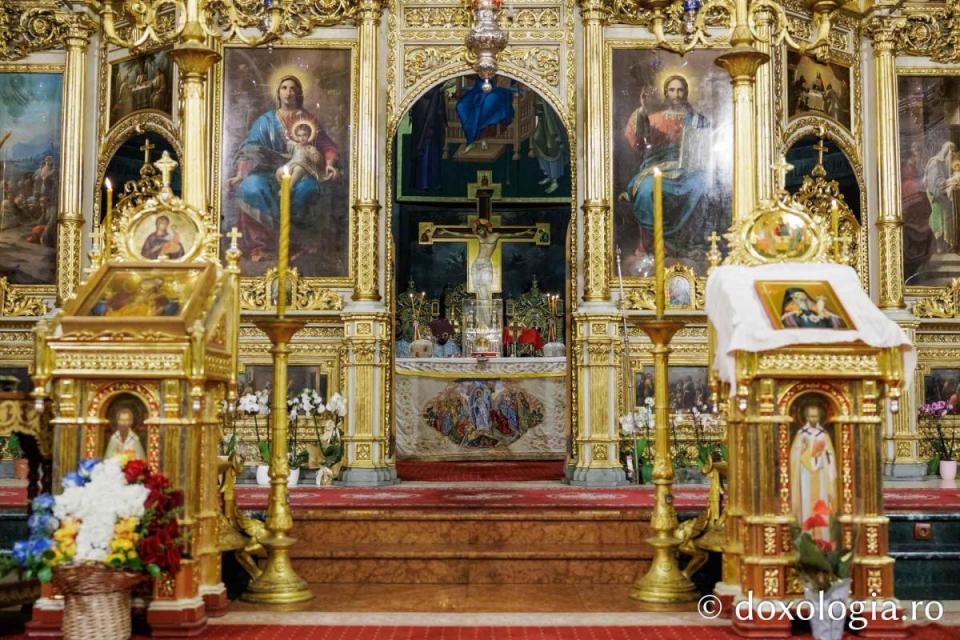 Sfântul Ierarh Iosif cel Milostiv, cinstit la Catedrala Mitropolitană din Iași: „Este numit astfel pentru că a fost bun în cuget, în inimă și în sufletul său” / Foto: Pr. Silviu Cluci