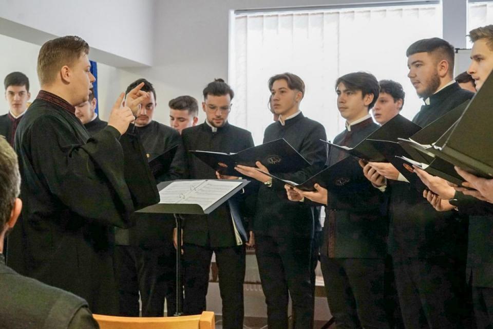 Țara de Sus, vatră de spiritualitate: Simpozion regional la Seminarul Teologic din Dorohoi